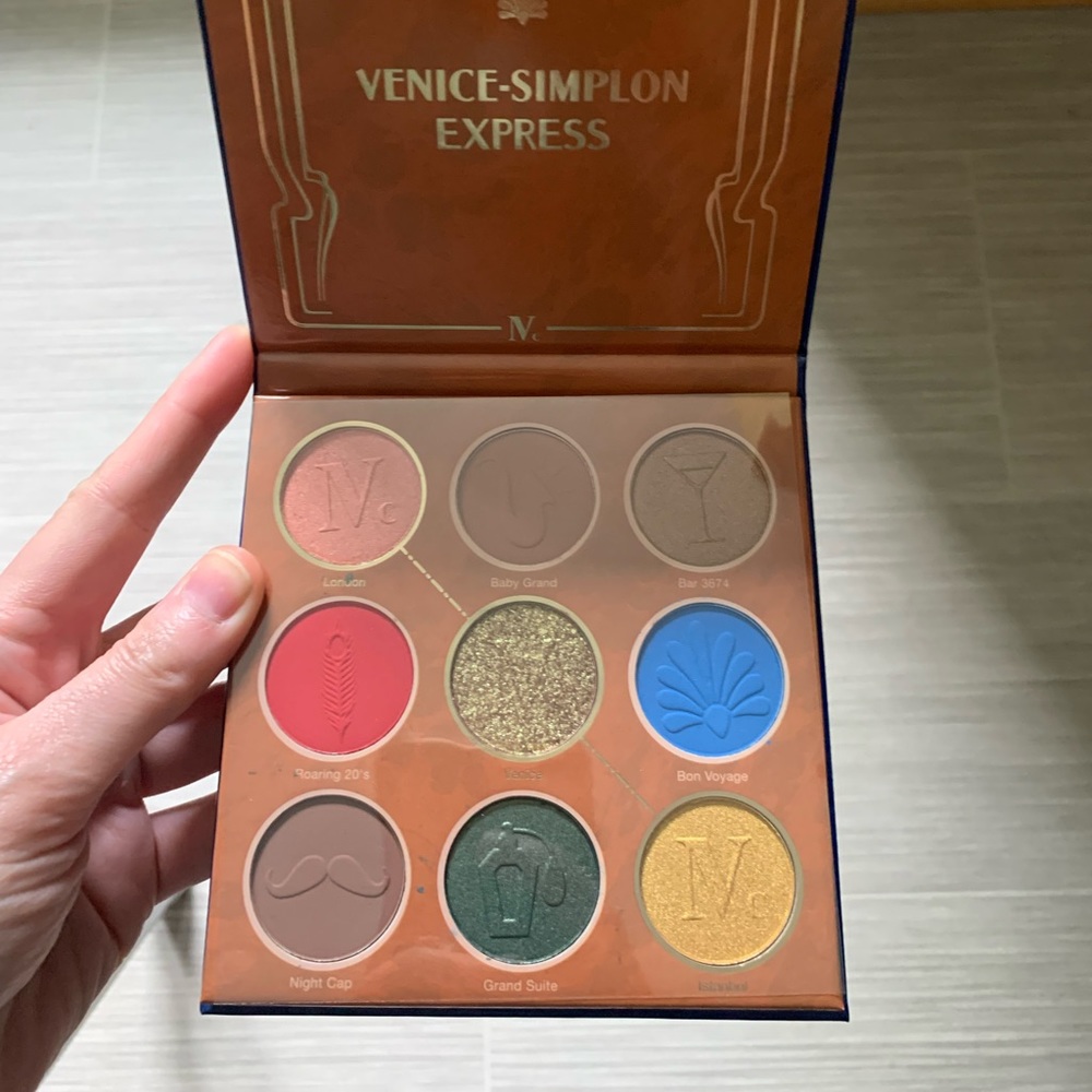 Nomad Venice-Simplon Express Carry-On Eyeshadow Palette